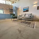Arriva Villa Syvota